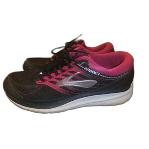 Brooks womens Black Pink size 11